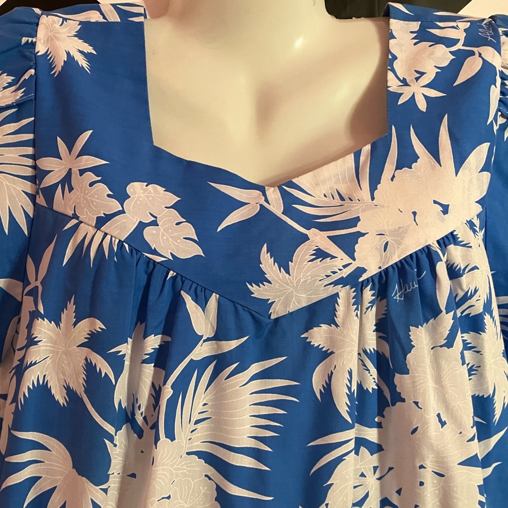 Kalena Fashions Of Hawaii Blue & White Muumuu M